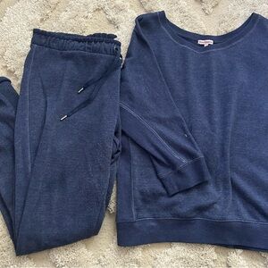 Juicy Couture Sweatshirt and Sweatpants Set